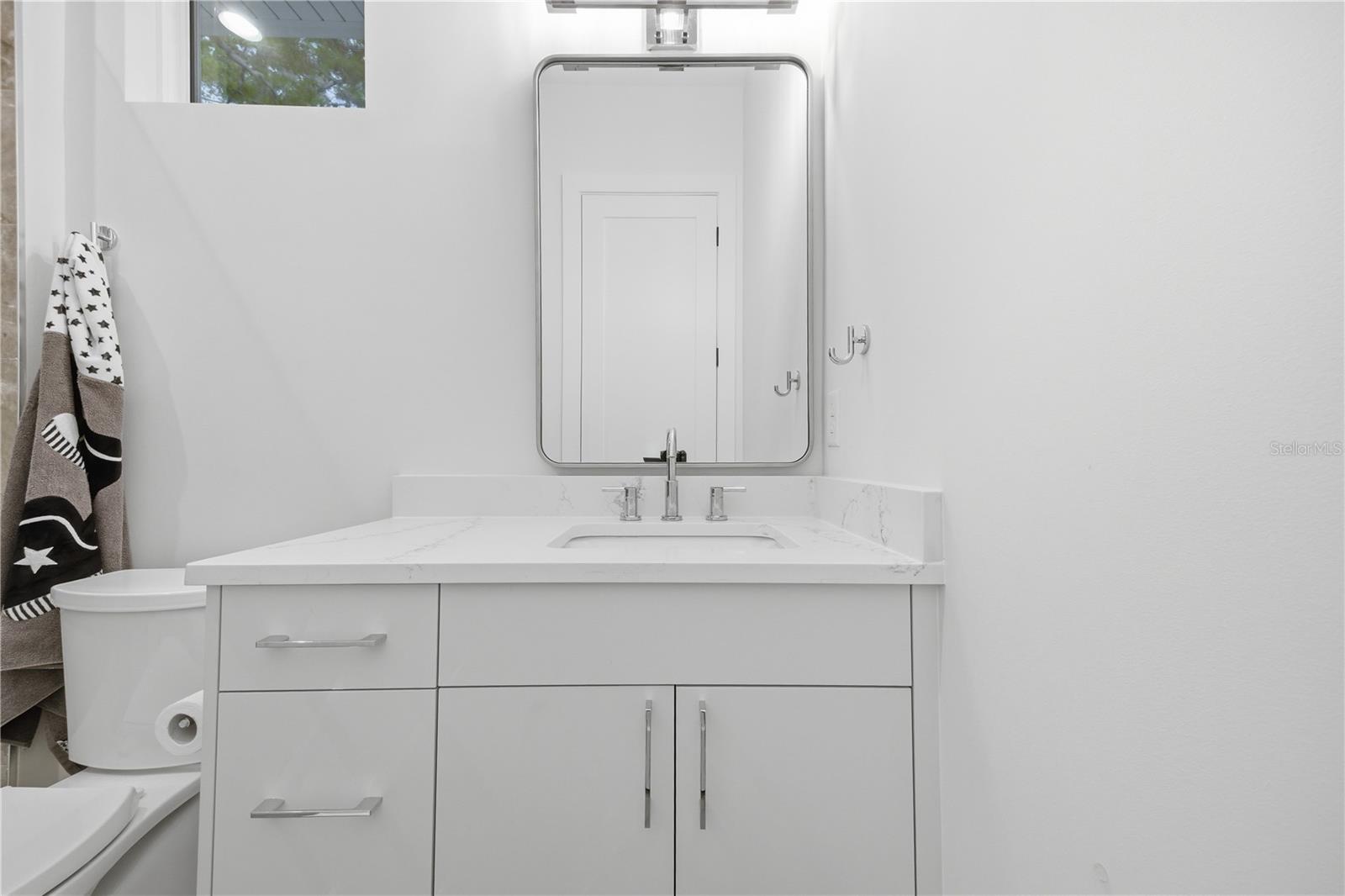 Image 44 of 56 For 3611 Barcelona Street