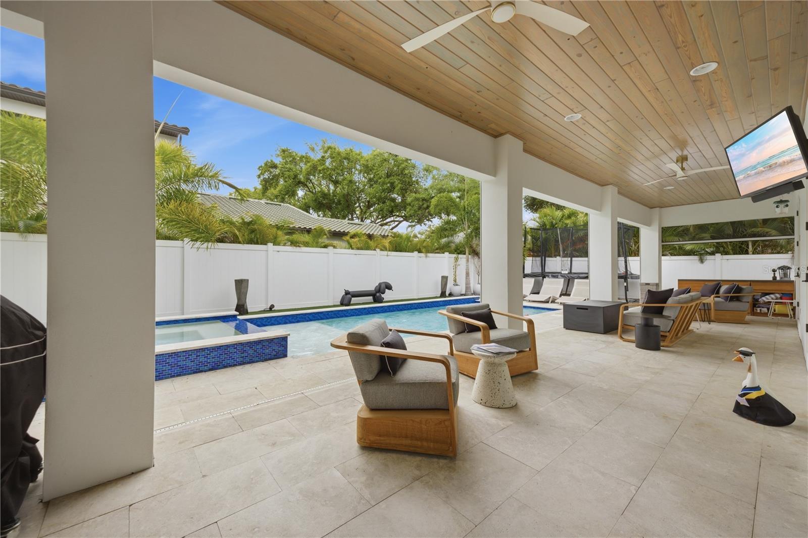 Image 47 of 56 For 3611 Barcelona Street