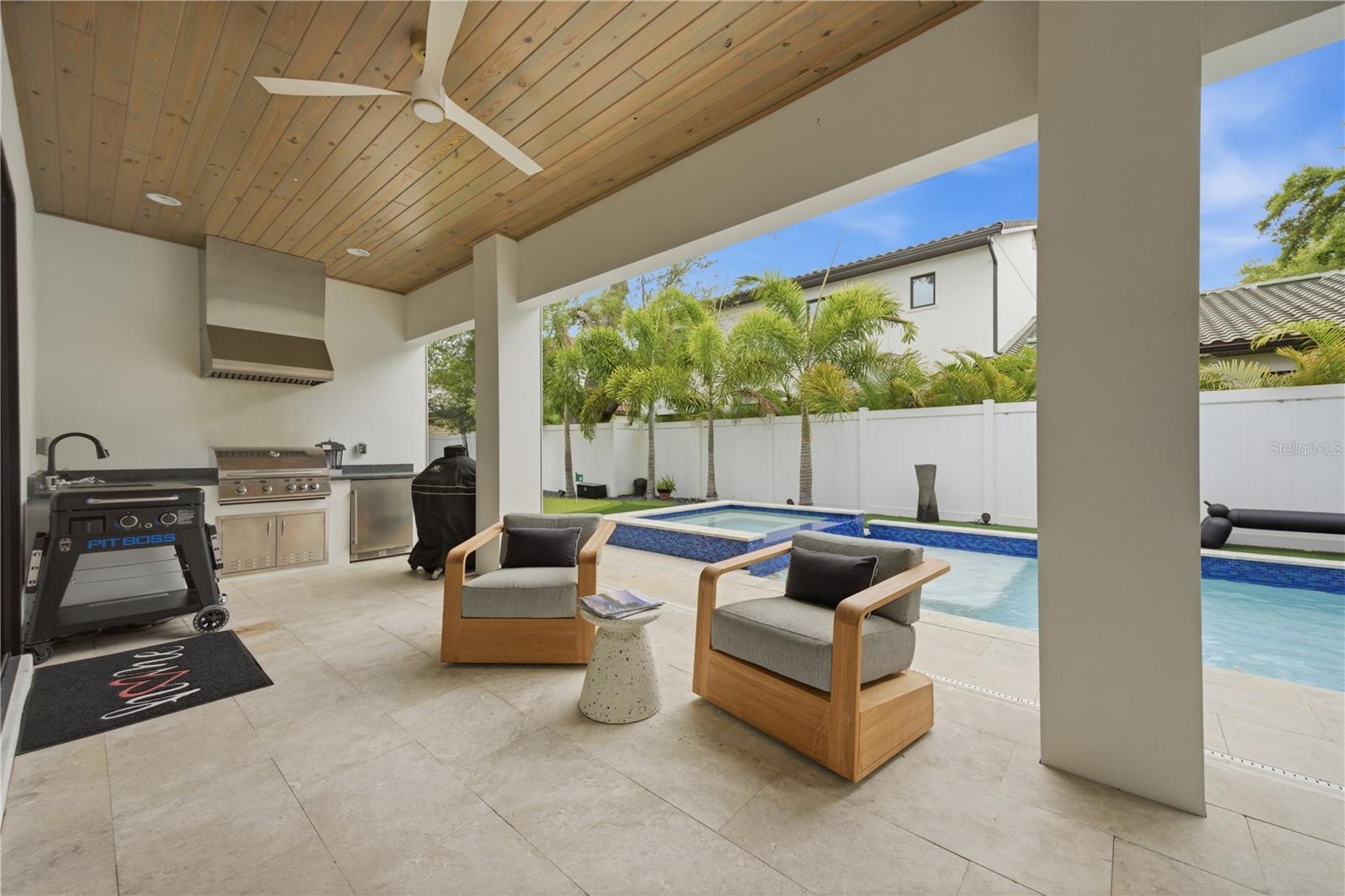 Image 48 of 56 For 3611 Barcelona Street