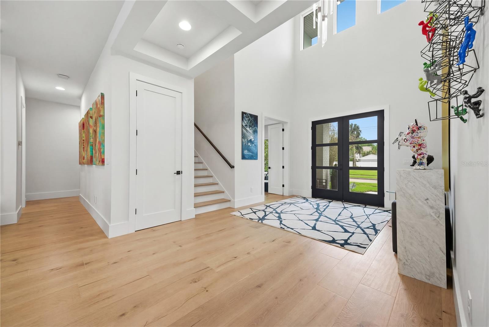 Image 6 of 56 For 3611 Barcelona Street