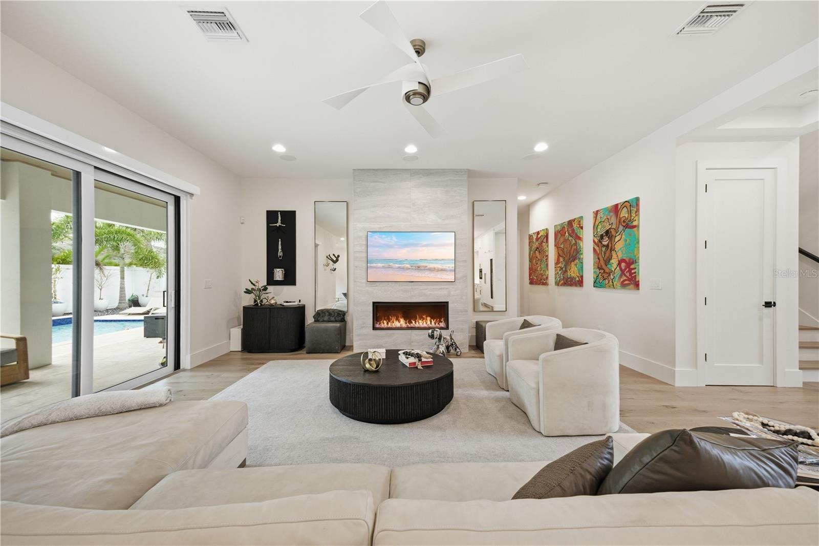 Image 7 of 56 For 3611 Barcelona Street