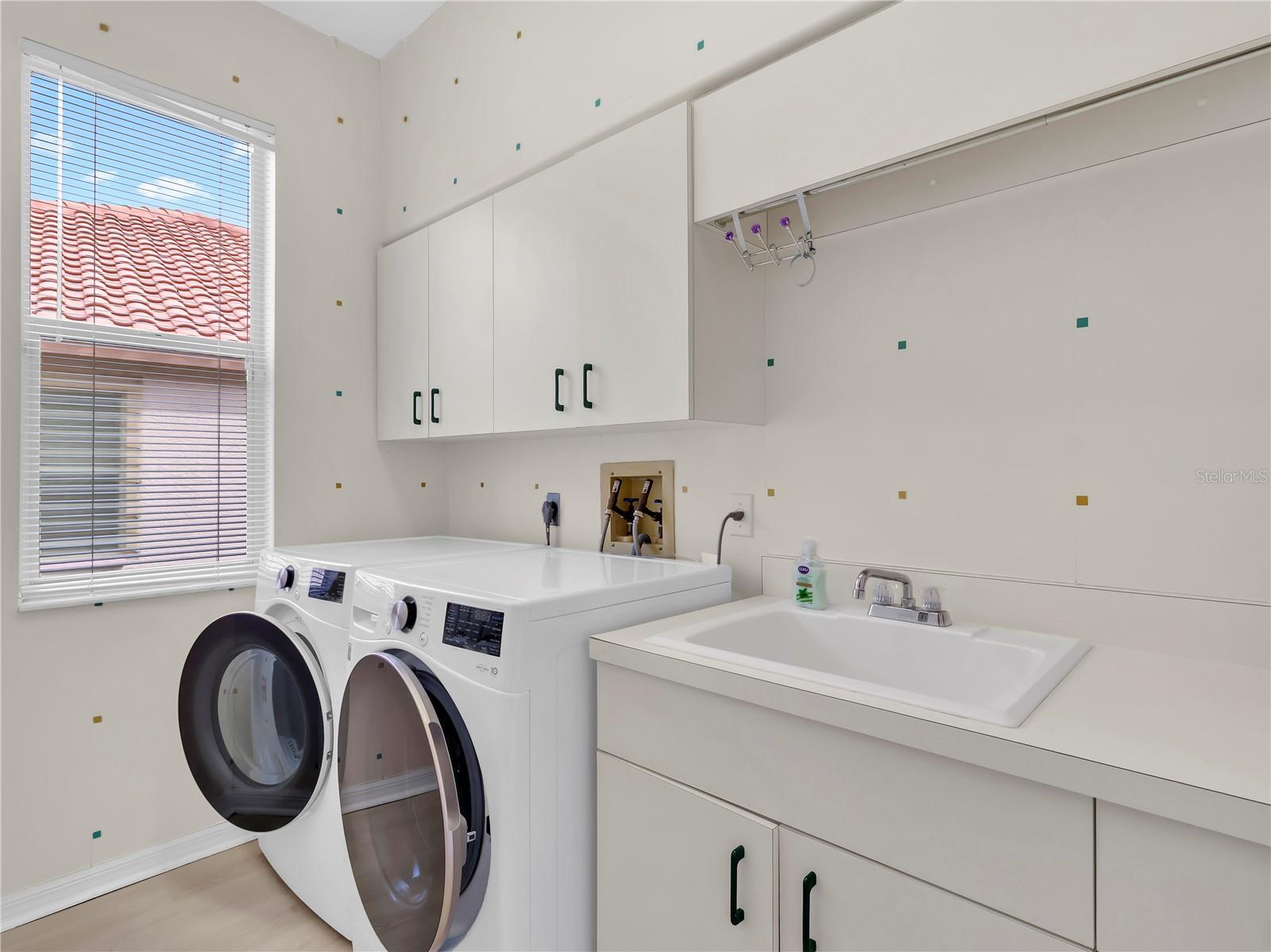 Image 20 of 32 For 8870 Huntington Pointe Drive