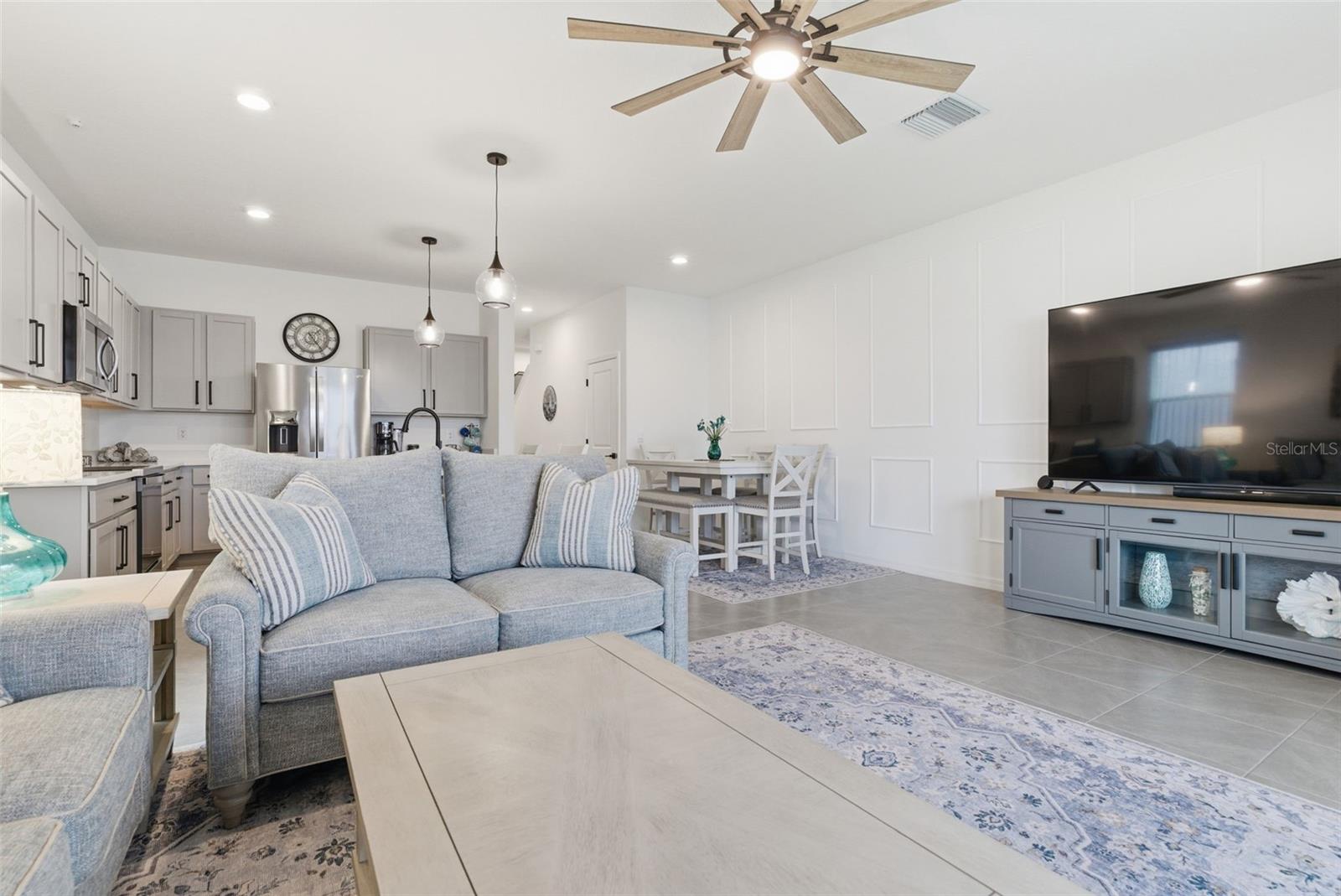 Image 10 of 36 For 475 Mangrove Shade Circle