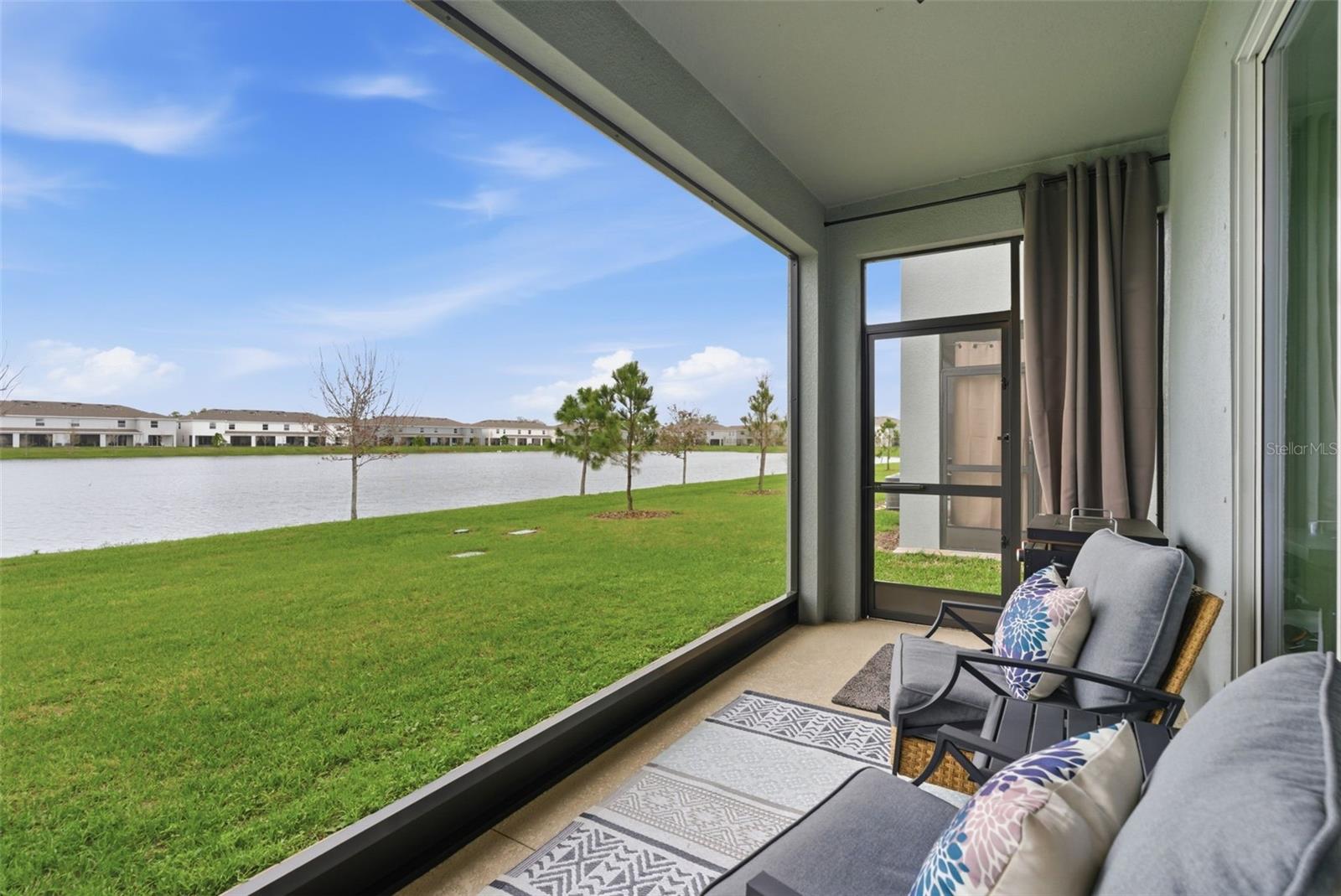 Image 12 of 36 For 475 Mangrove Shade Circle