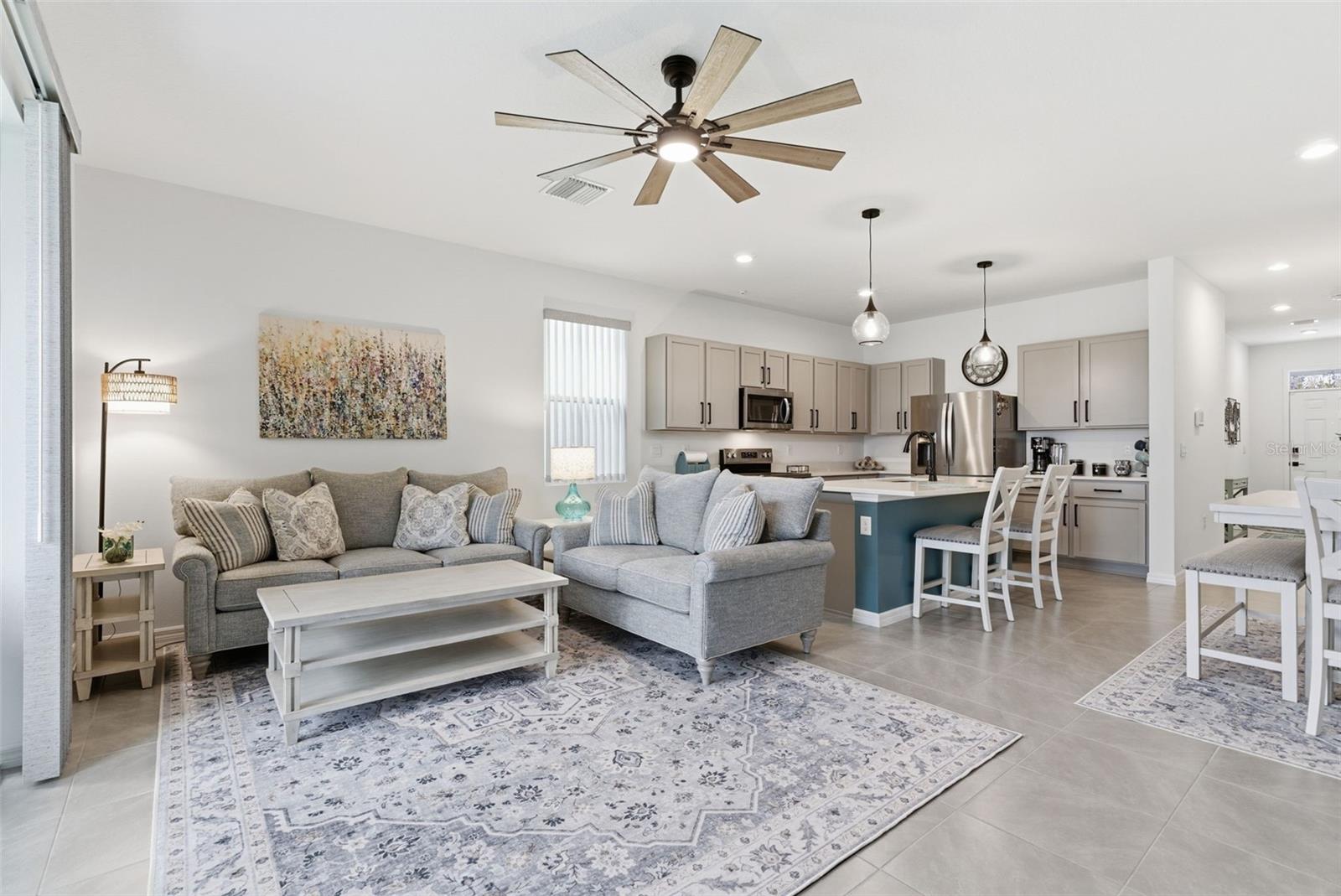 Image 2 of 36 For 475 Mangrove Shade Circle