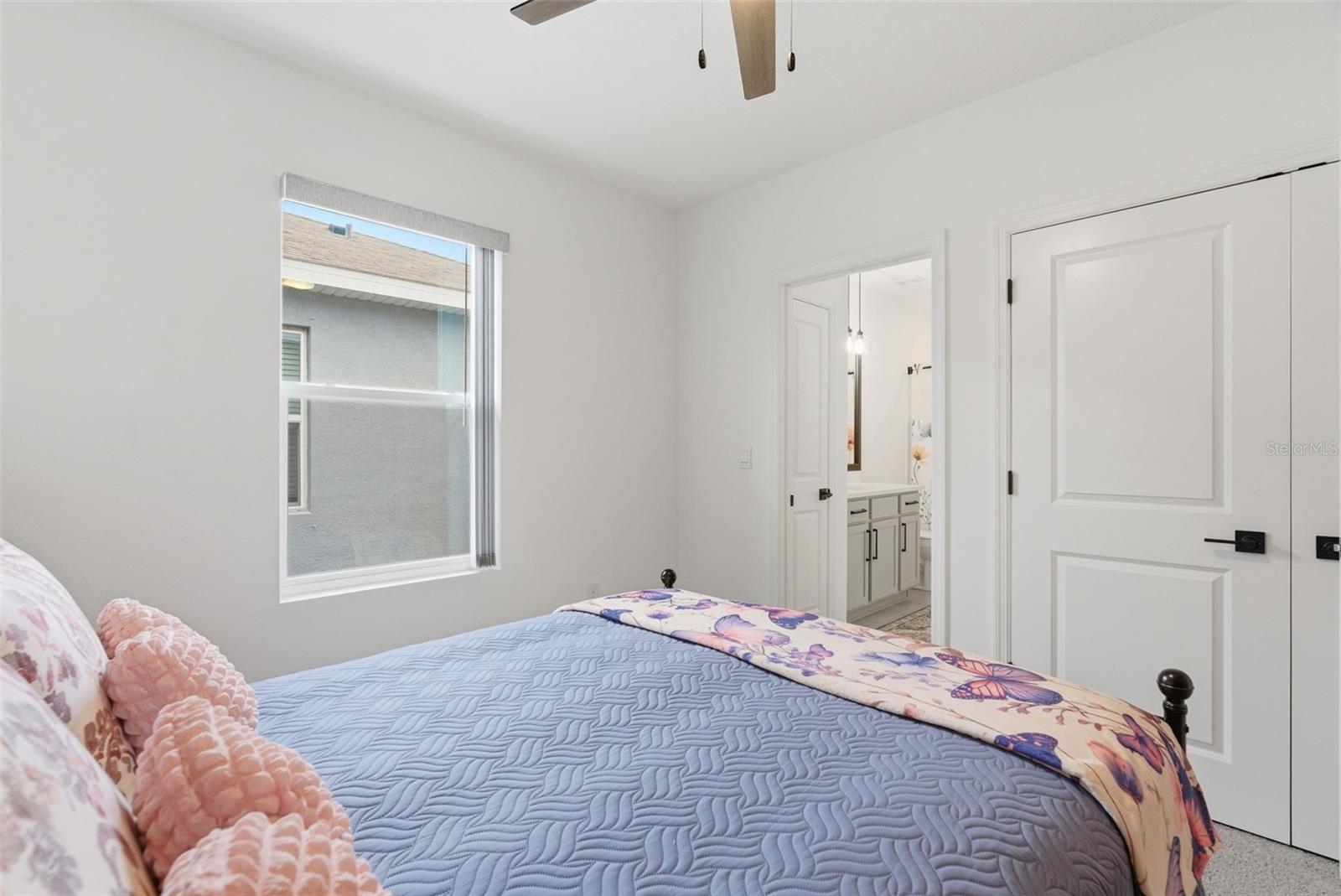 Image 23 of 36 For 475 Mangrove Shade Circle