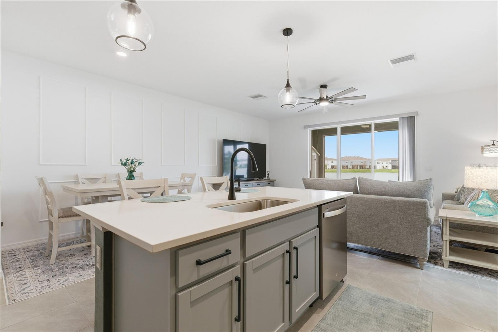 Image 5 of 36 For 475 Mangrove Shade Circle