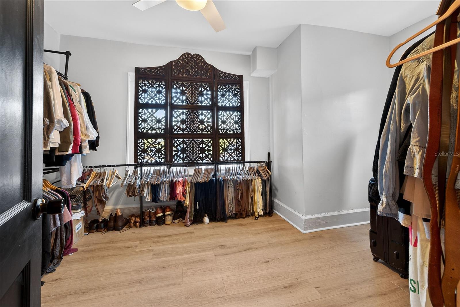 Image 33 of 49 For 6566 1st Avenue S