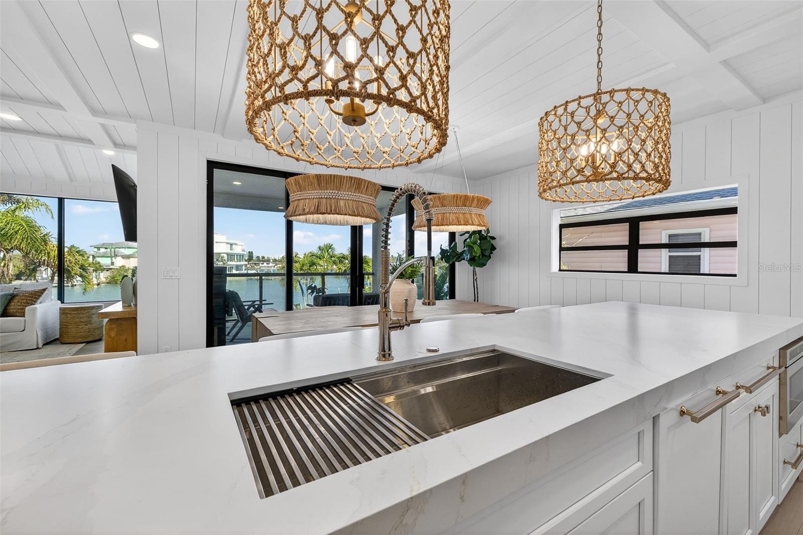 Image 18 of 97 For 8505 Blind Pass Drive