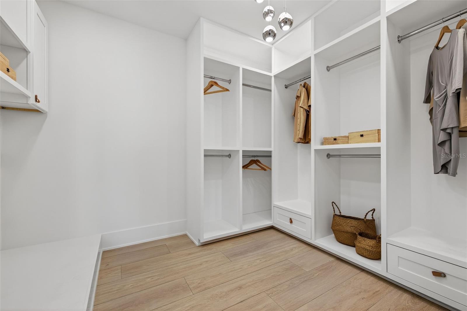 Image 55 of 97 For 8505 Blind Pass Drive