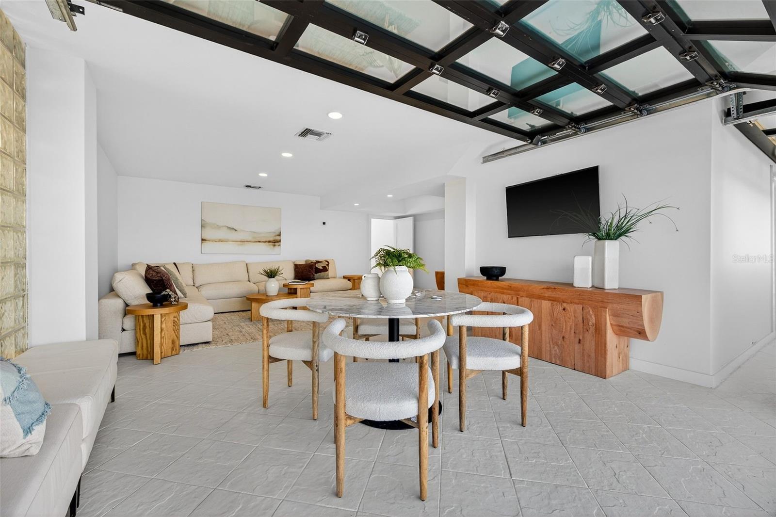 Image 64 of 97 For 8505 Blind Pass Drive