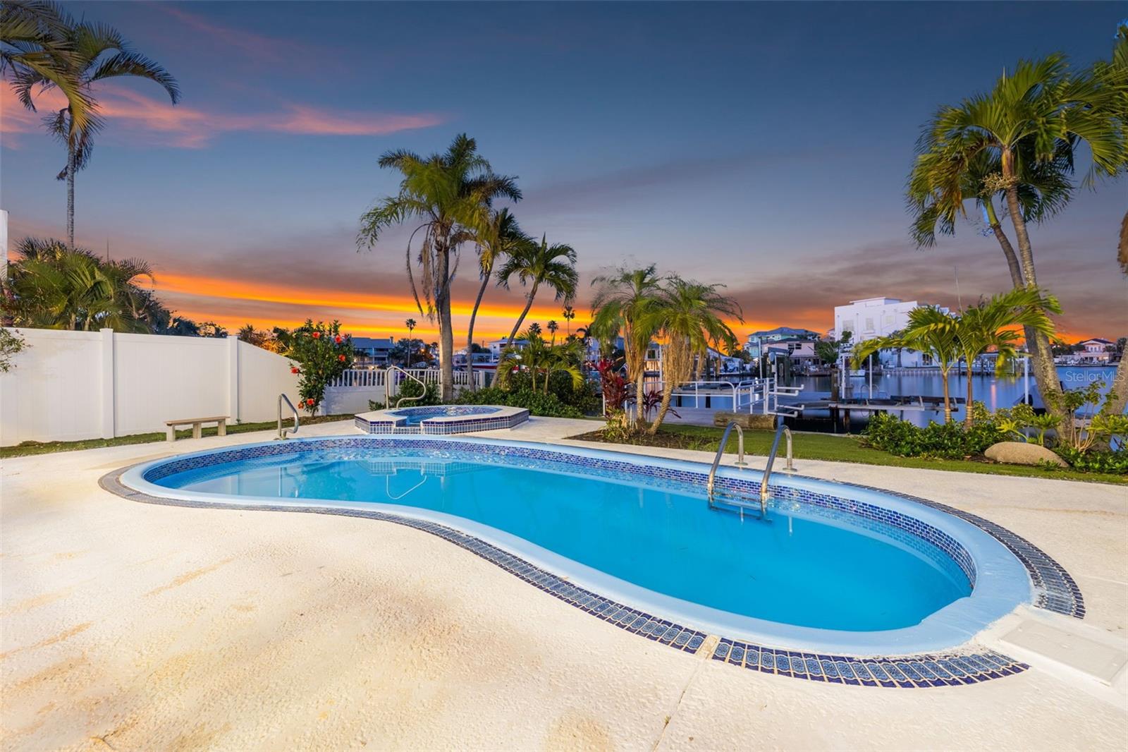 Image 68 of 97 For 8505 Blind Pass Drive