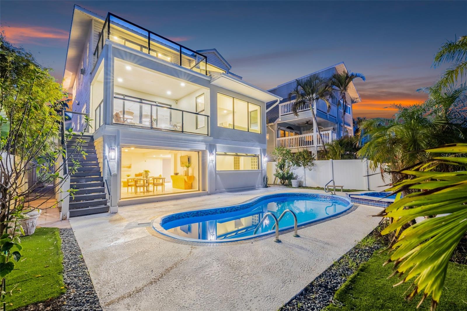 Image 73 of 97 For 8505 Blind Pass Drive