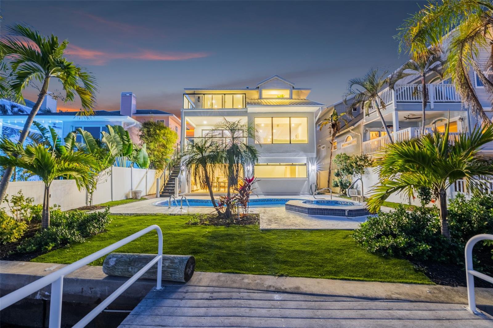 Image 74 of 97 For 8505 Blind Pass Drive