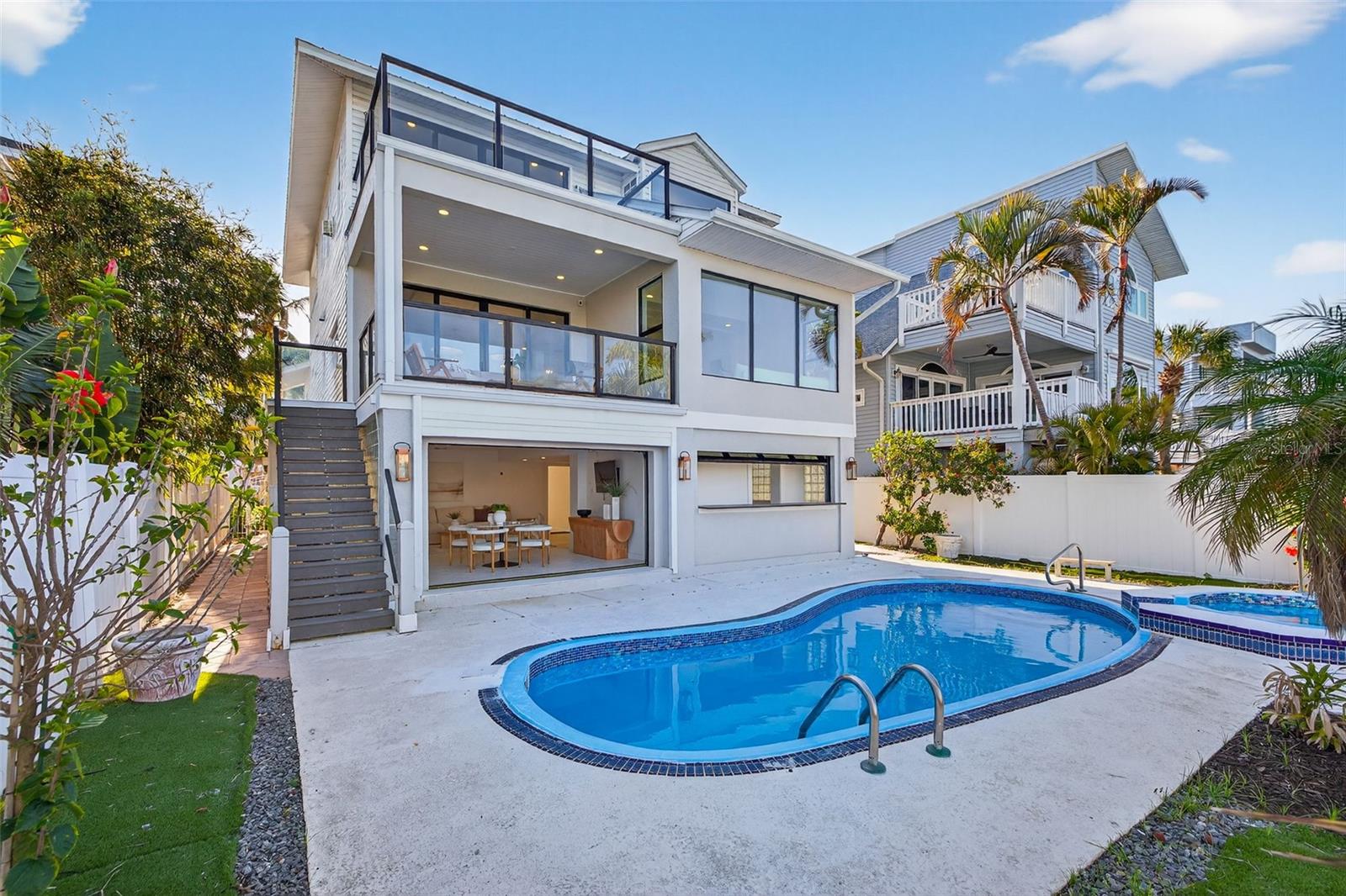 Image 76 of 97 For 8505 Blind Pass Drive