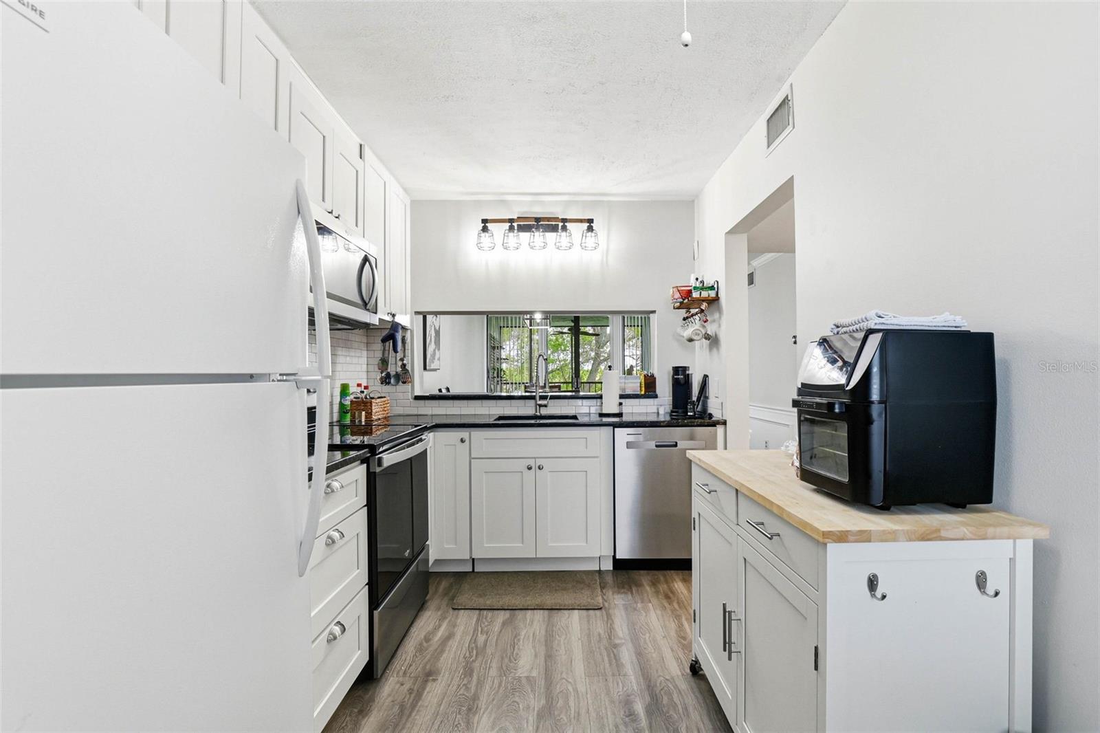 Image 13 of 42 For 2424 Tampa Bay Boulevard M404