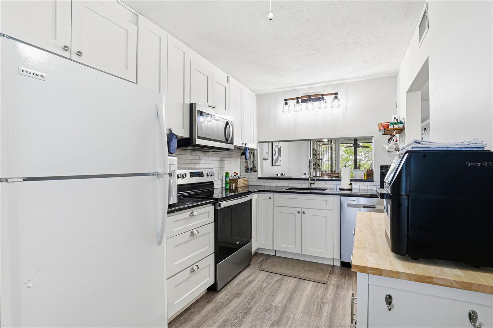 Image 14 of 42 For 2424 Tampa Bay Boulevard M404