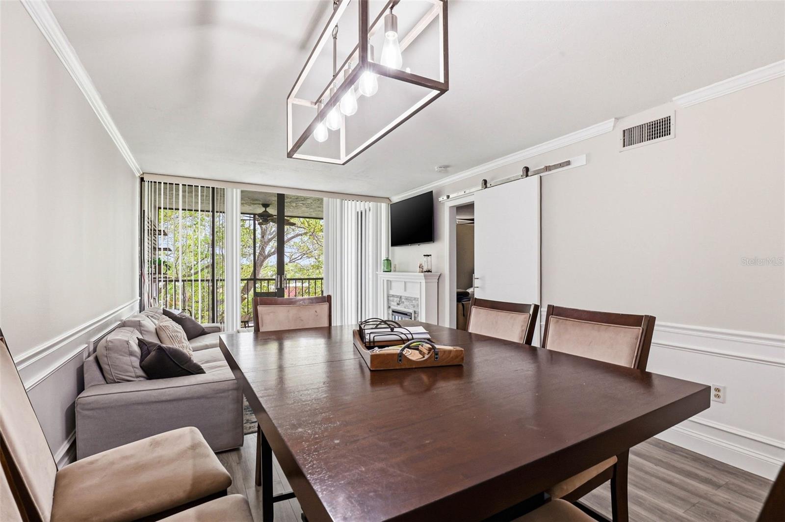 Image 19 of 42 For 2424 Tampa Bay Boulevard M404