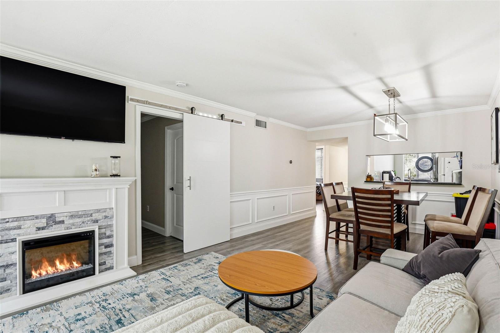 Image 21 of 42 For 2424 Tampa Bay Boulevard M404