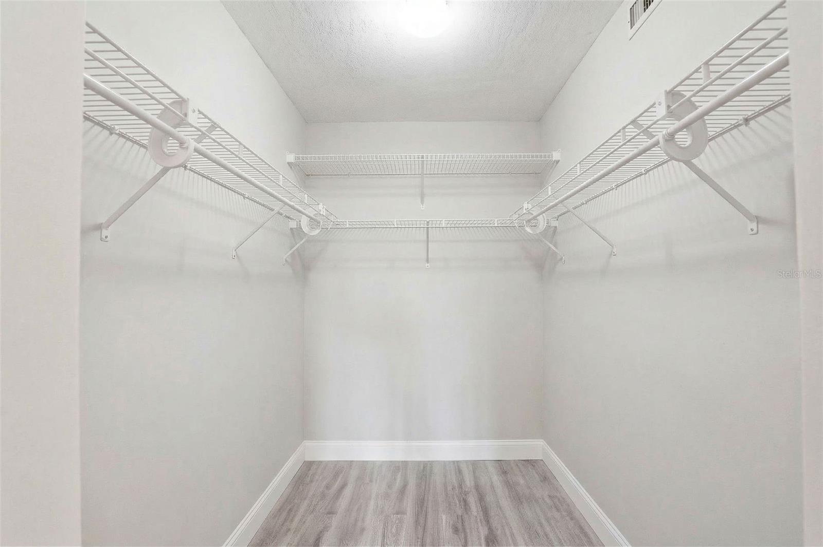 Image 26 of 42 For 2424 Tampa Bay Boulevard M404