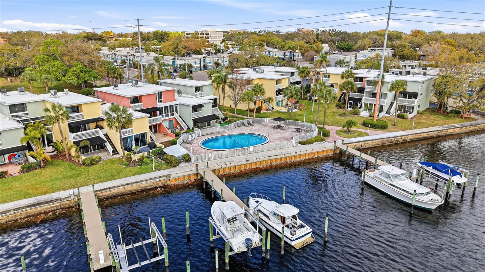 Image 40 of 42 For 2424 Tampa Bay Boulevard M404