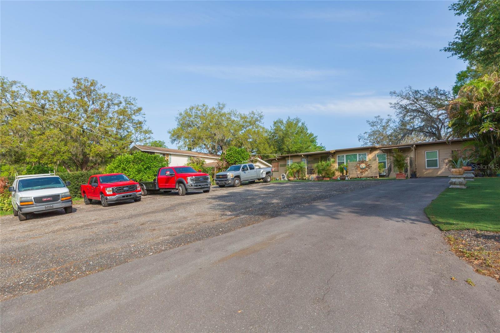 Image 15 of 22 For 4906 Riverhills Drive B