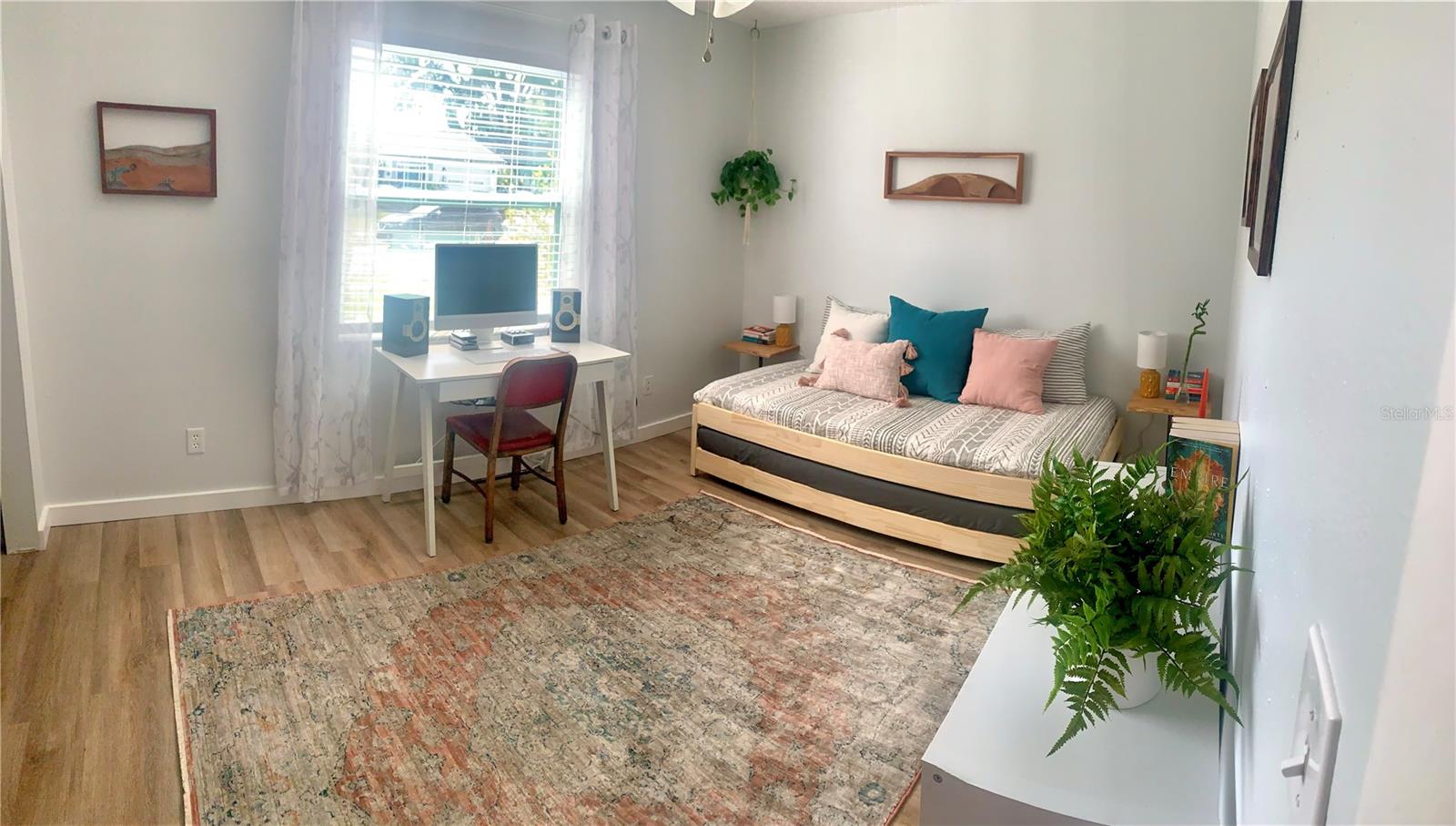 Image 11 of 17 For 548 Macleod Terrace