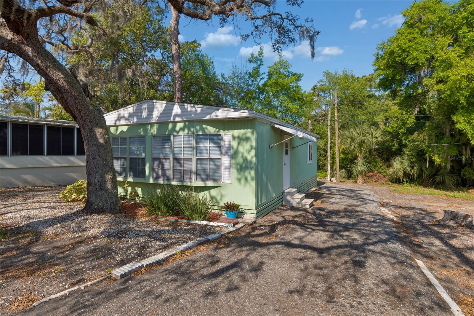 Image 2 of 23 For 823 Elkan Drive