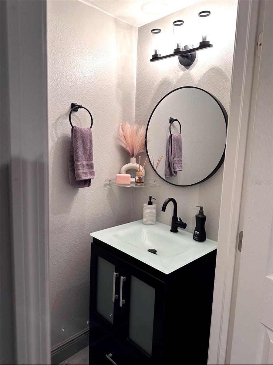 Image 9 of 20 For 6210 Bayside Key Drive