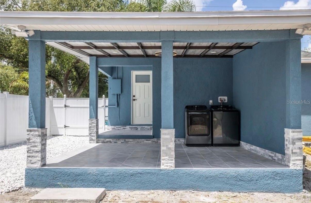 Image 11 of 24 For 8907 Boulevard