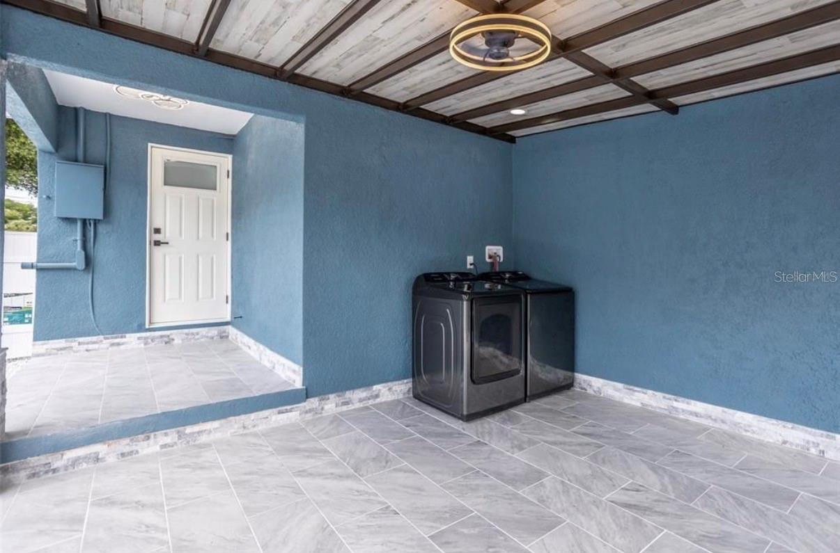 Image 17 of 24 For 8907 Boulevard