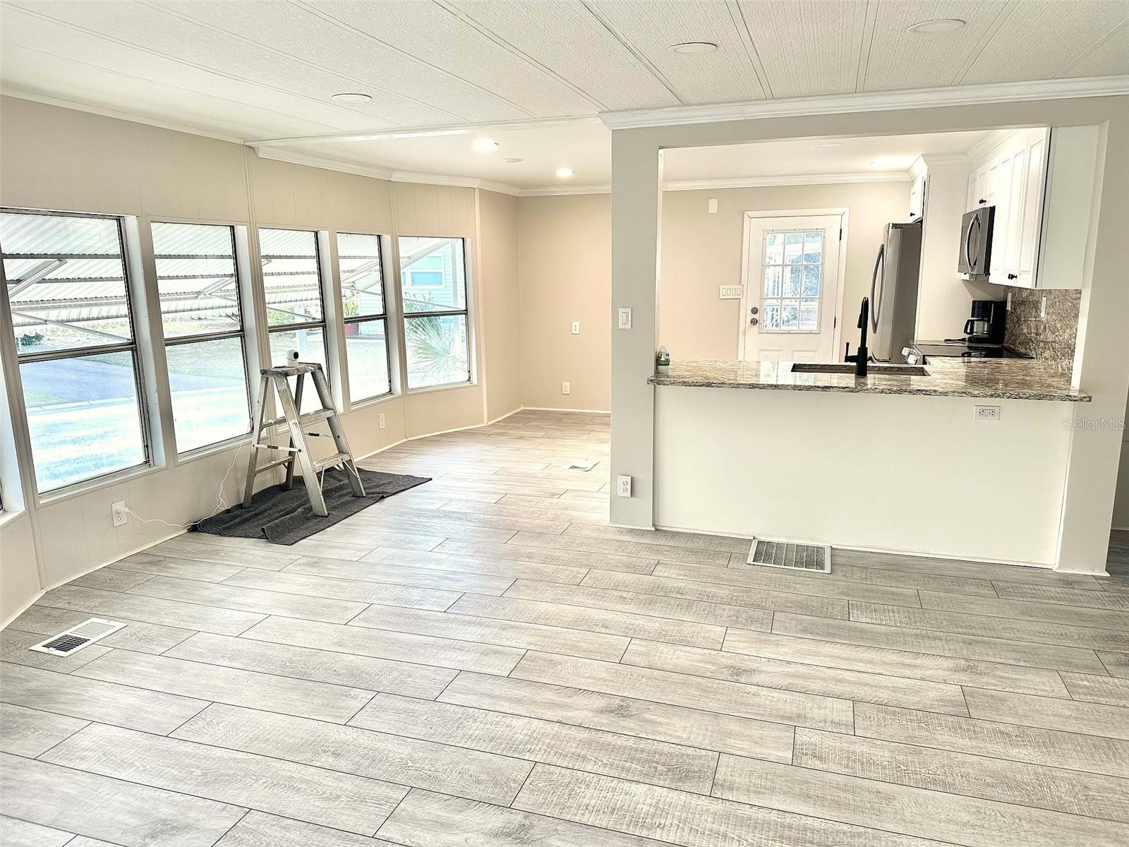 Image 4 of 13 For 9790 66th Street N 37