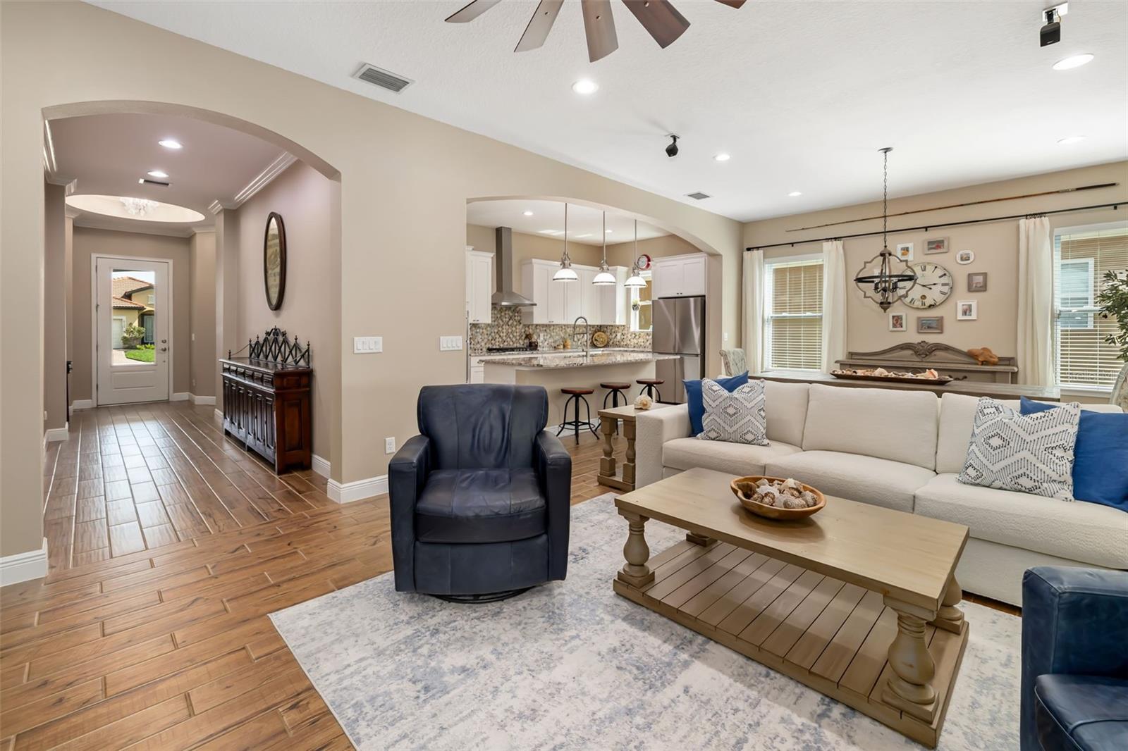 Image 17 of 93 For 10107 Carnoustie Place