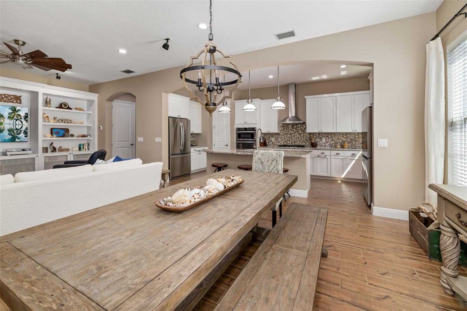 Image 19 of 93 For 10107 Carnoustie Place