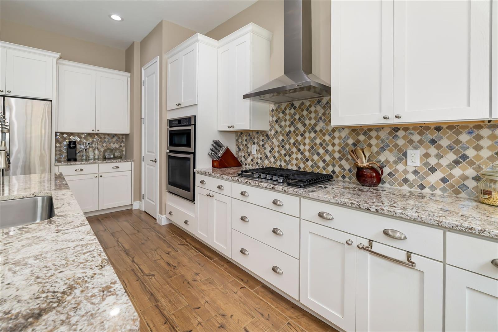 Image 23 of 93 For 10107 Carnoustie Place