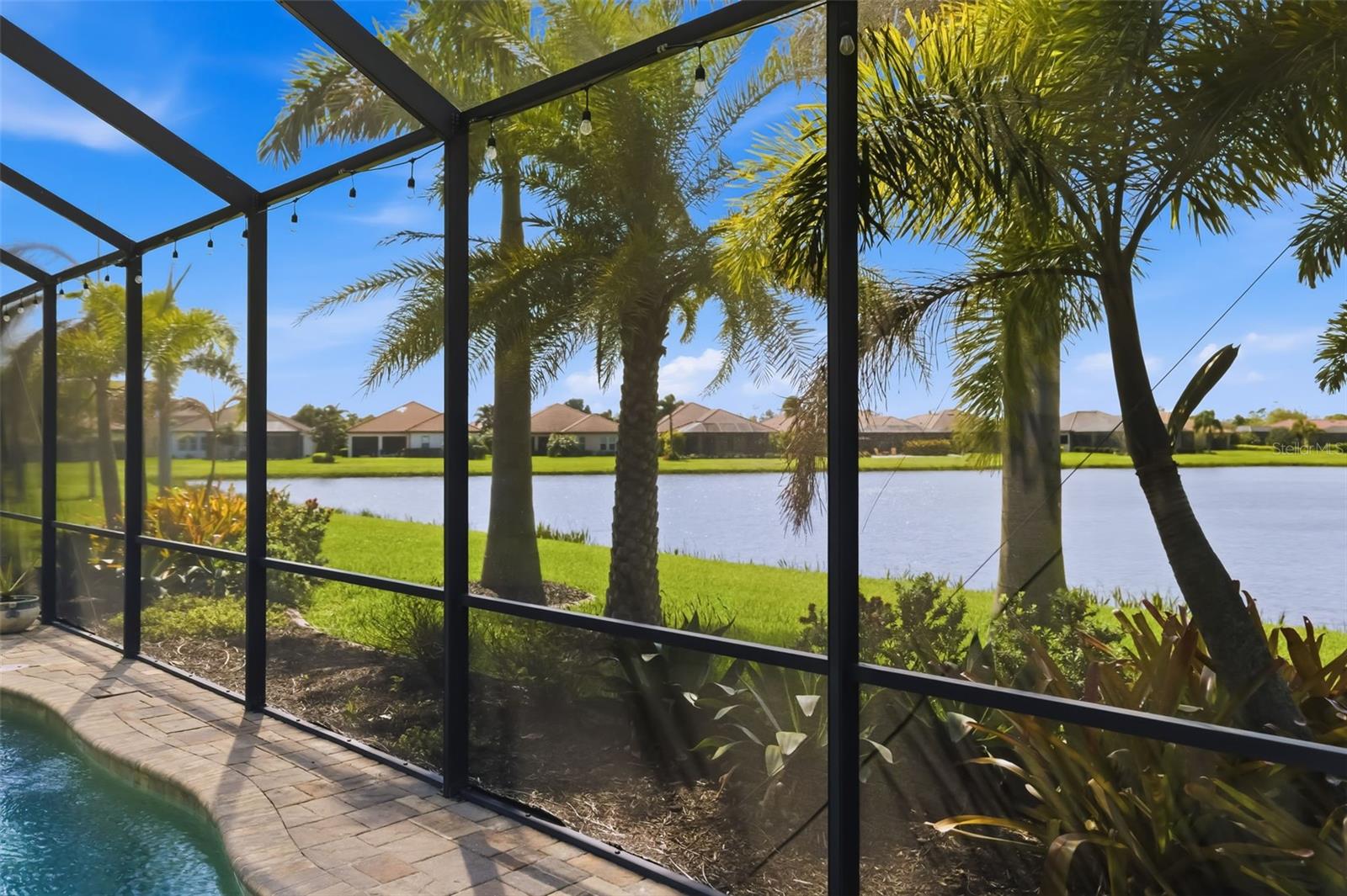 Image 27 of 93 For 10107 Carnoustie Place