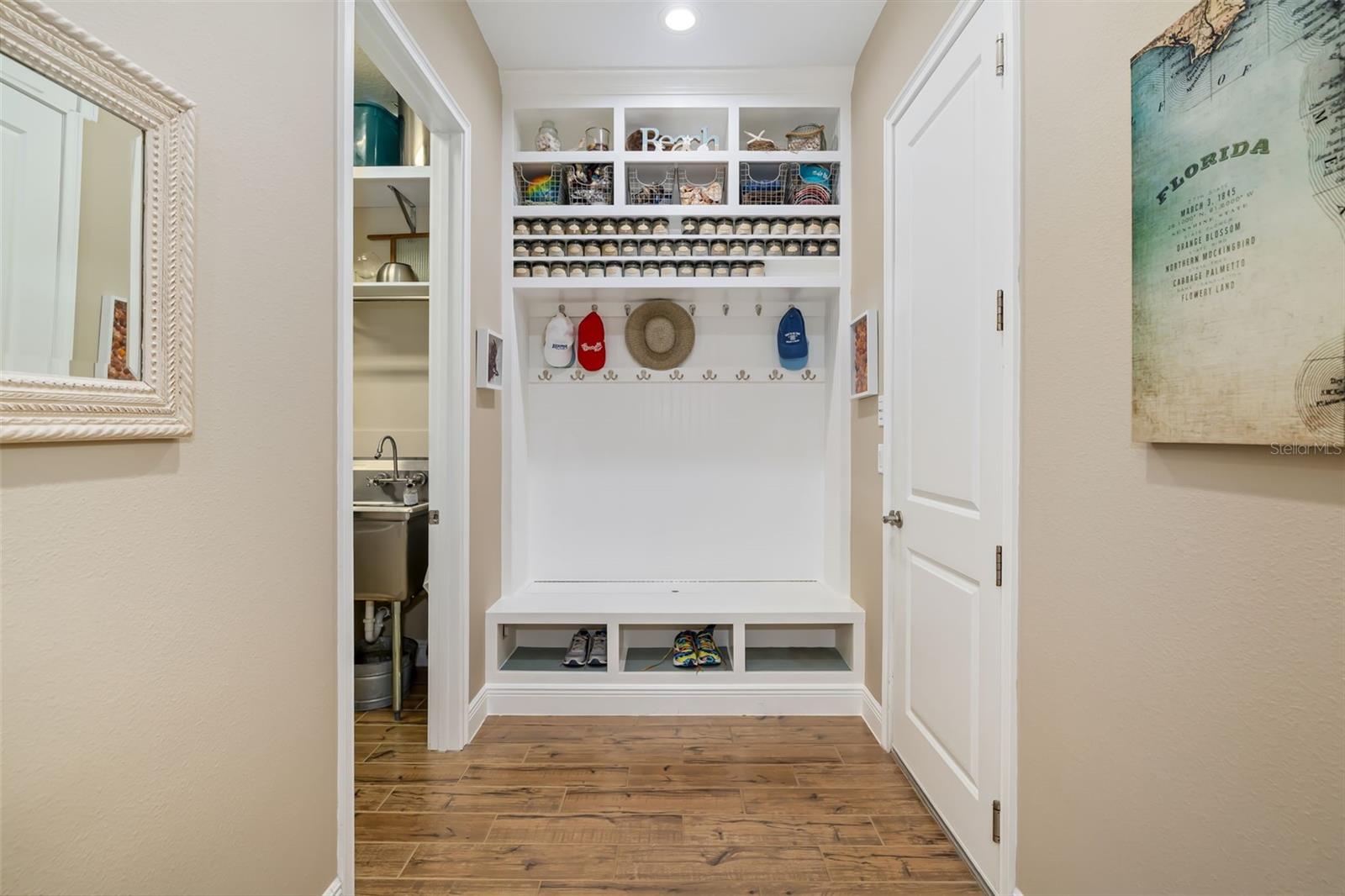 Image 49 of 93 For 10107 Carnoustie Place