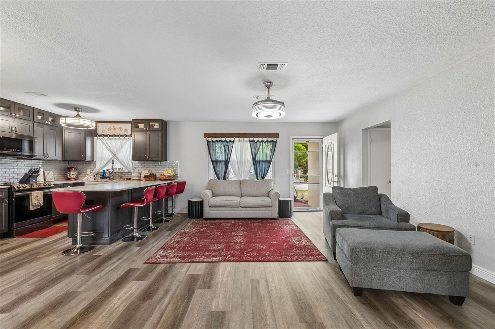 Image 12 of 41 For 1409 Nelson Avenue