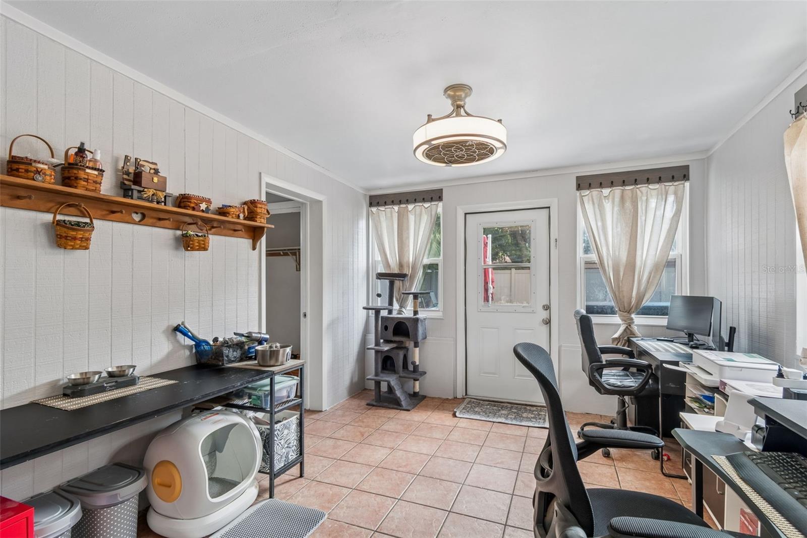 Image 15 of 41 For 1409 Nelson Avenue