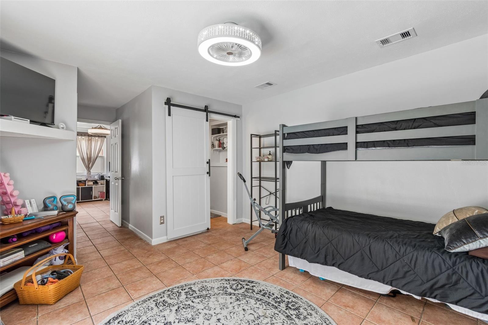 Image 27 of 41 For 1409 Nelson Avenue