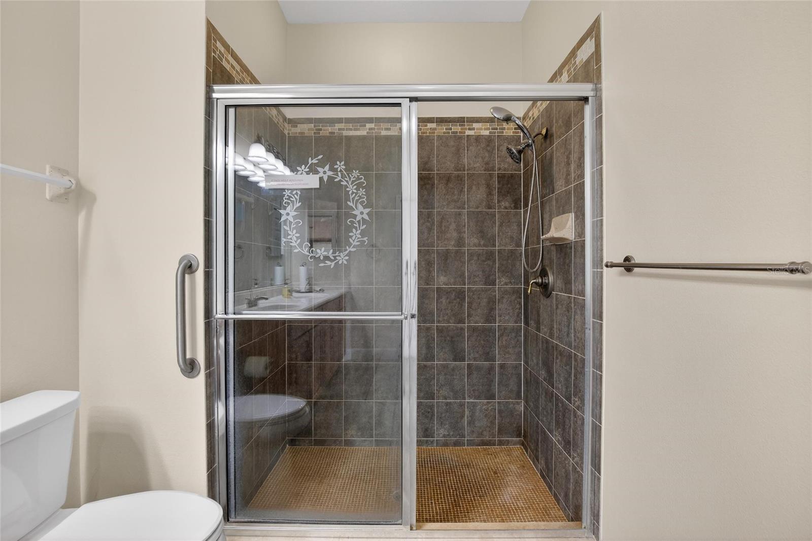 Image 34 of 81 For 210 Shell Falls Drive