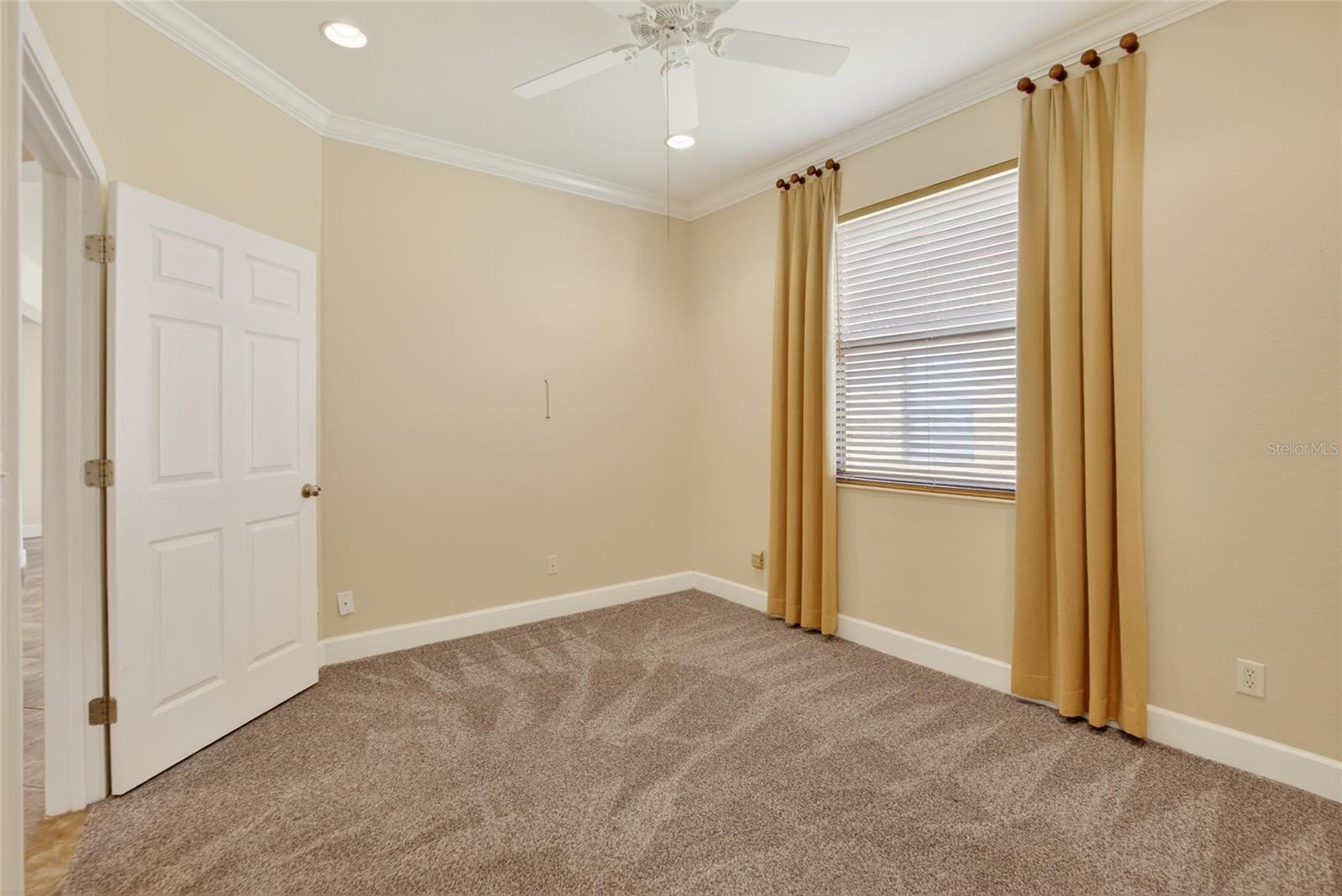 Image 37 of 81 For 210 Shell Falls Drive