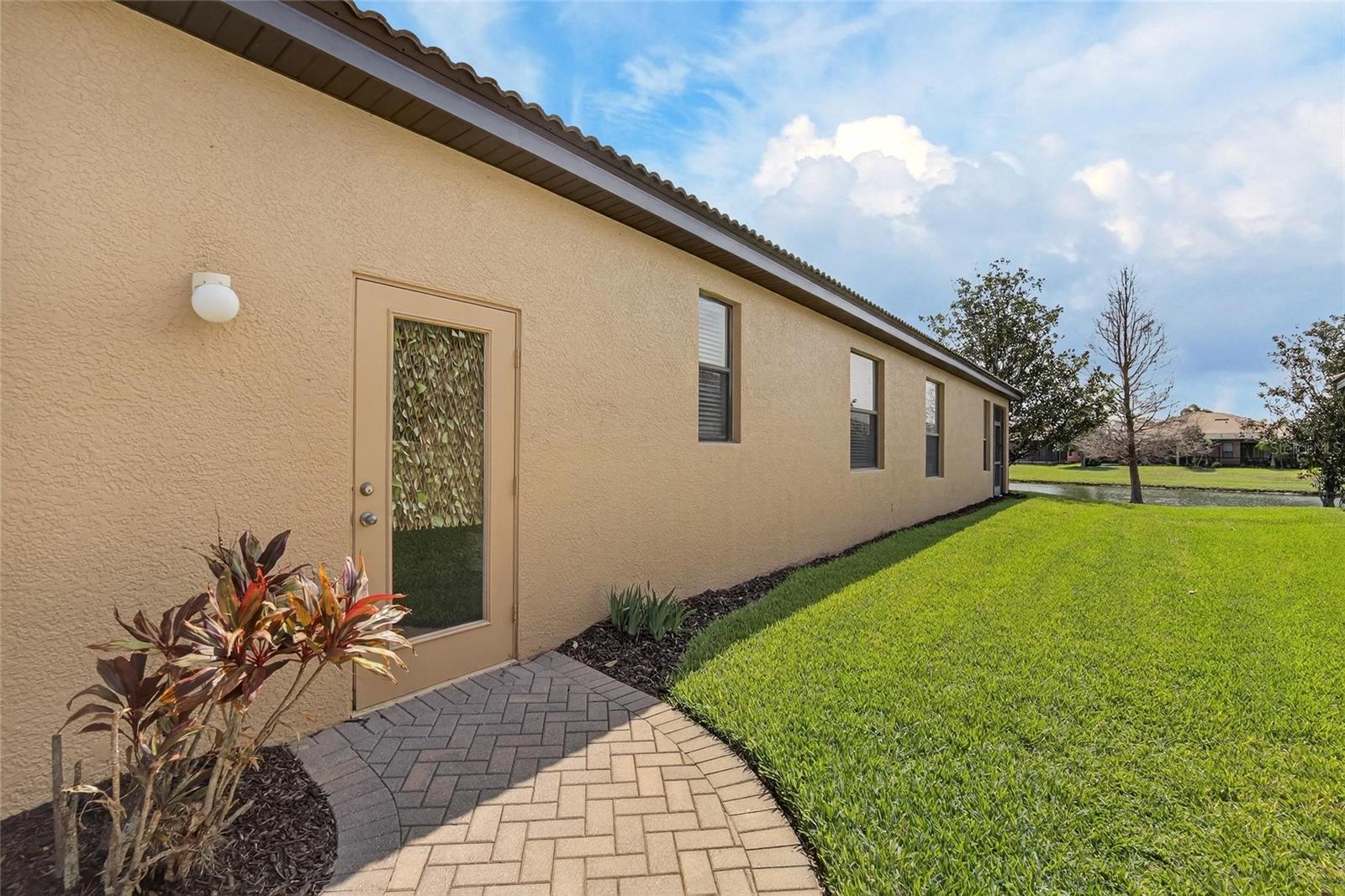 Image 61 of 81 For 210 Shell Falls Drive