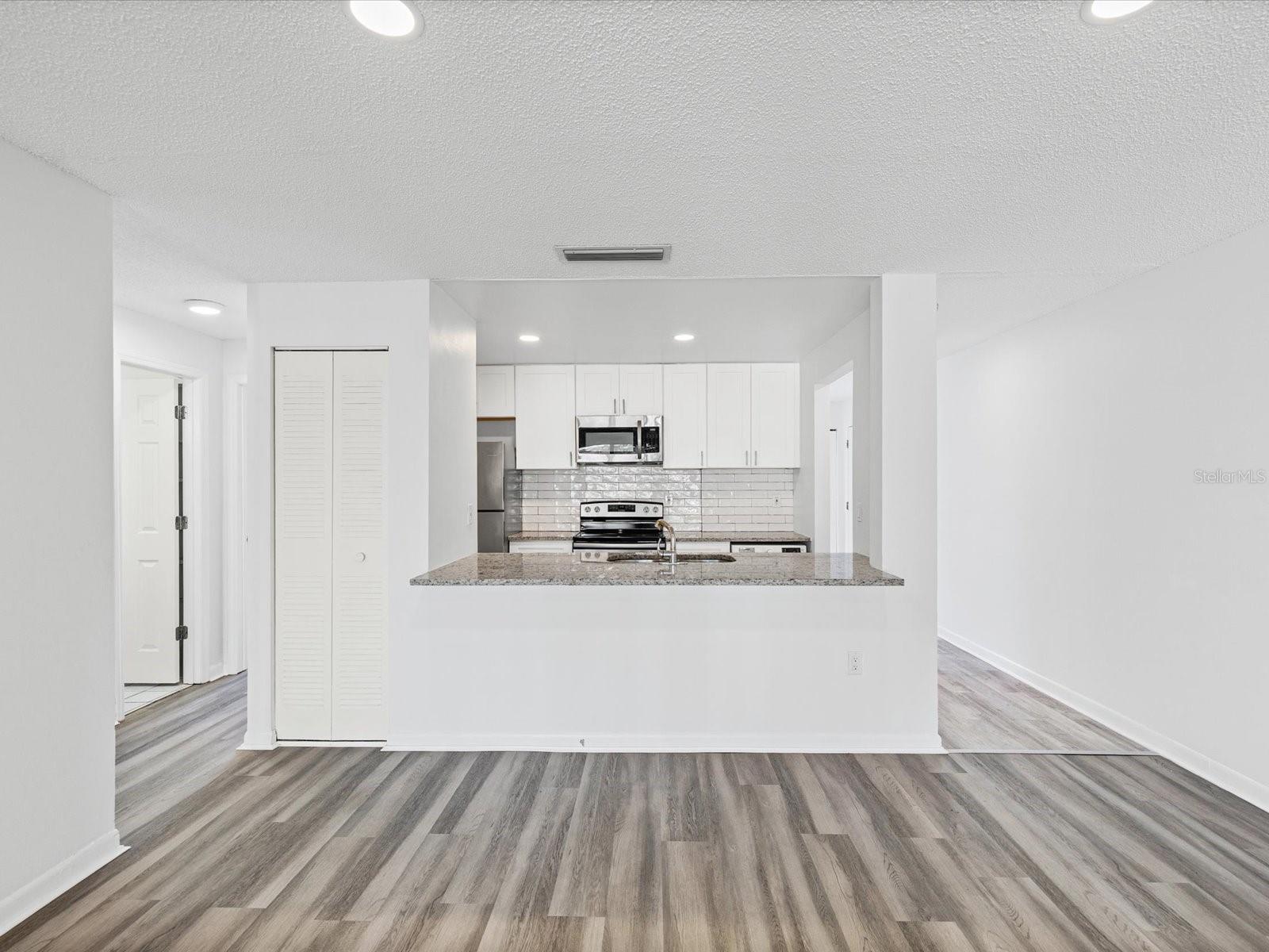 Image 17 of 33 For 9940 7th Way N 204