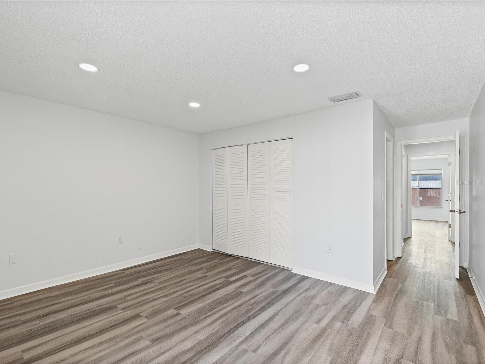 Image 24 of 33 For 9940 7th Way N 204