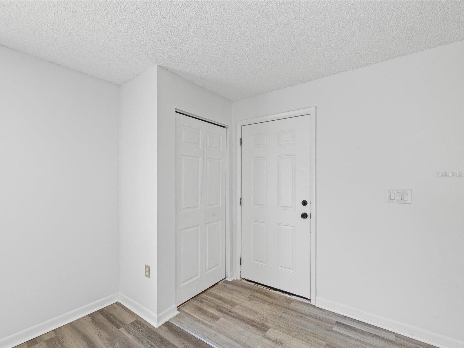 Image 6 of 33 For 9940 7th Way N 204