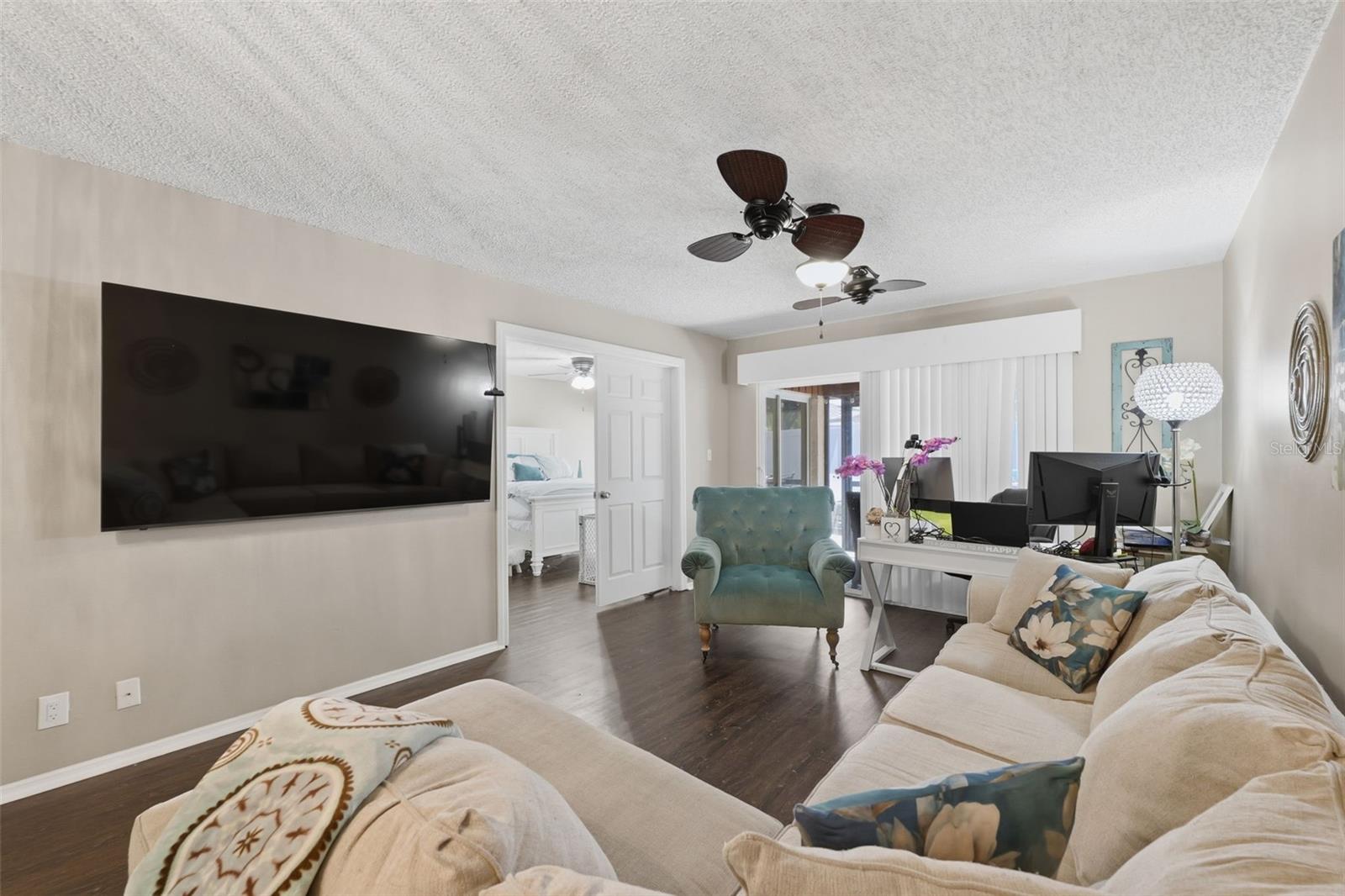 Image 17 of 32 For 2074 Sunset Point Road 137