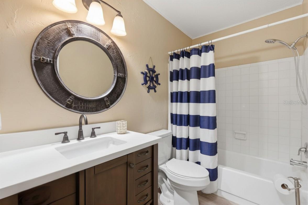 Image 24 of 32 For 2074 Sunset Point Road 137