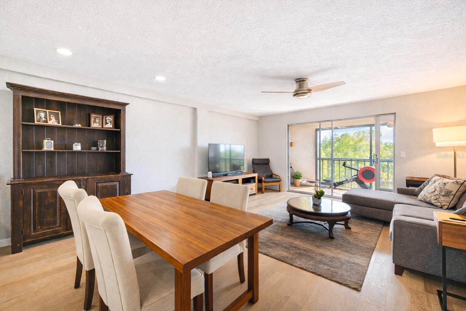 Image 12 of 35 For 4651 1st Street Ne 303