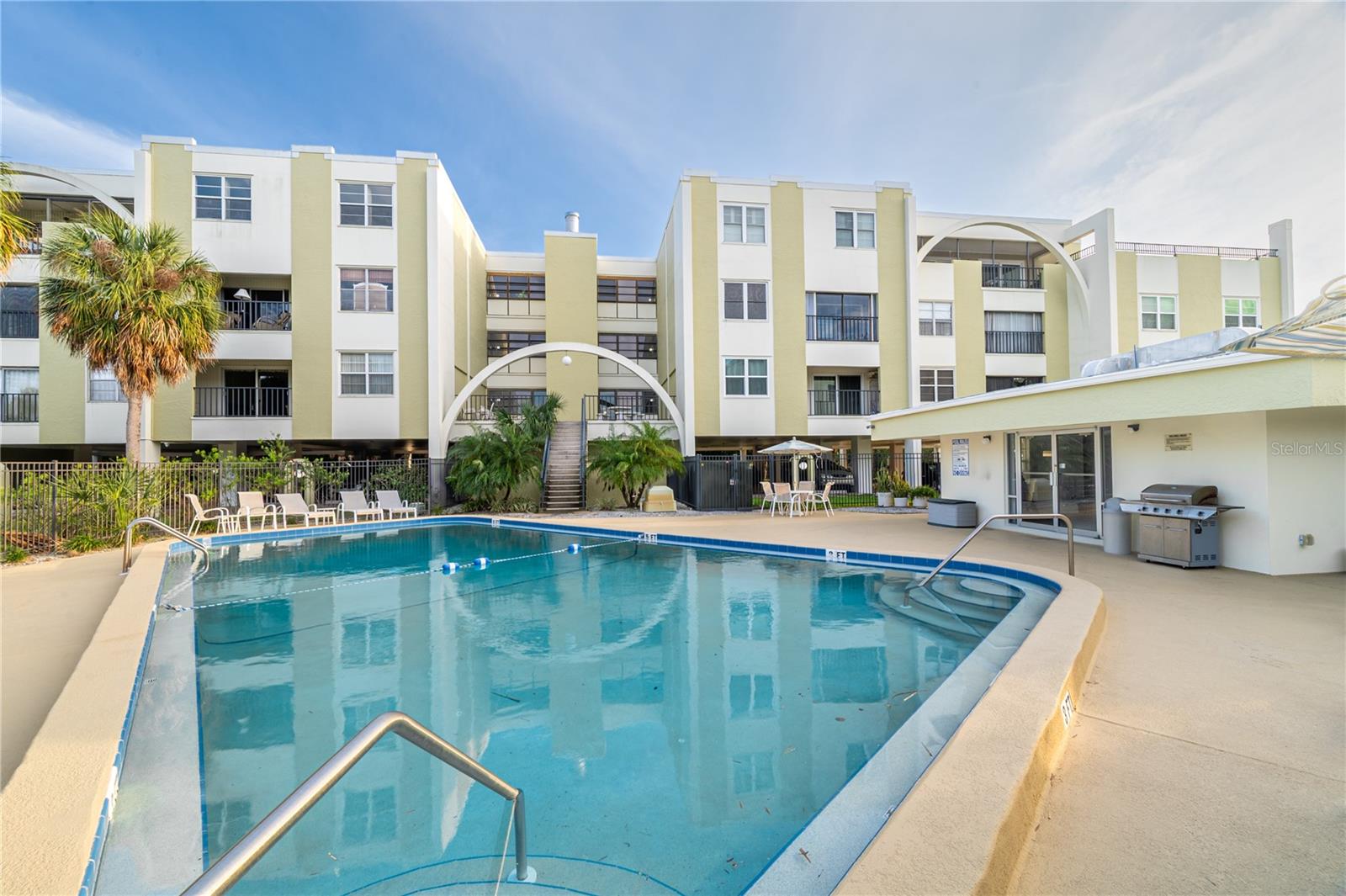 Image 29 of 35 For 4651 1st Street Ne 303